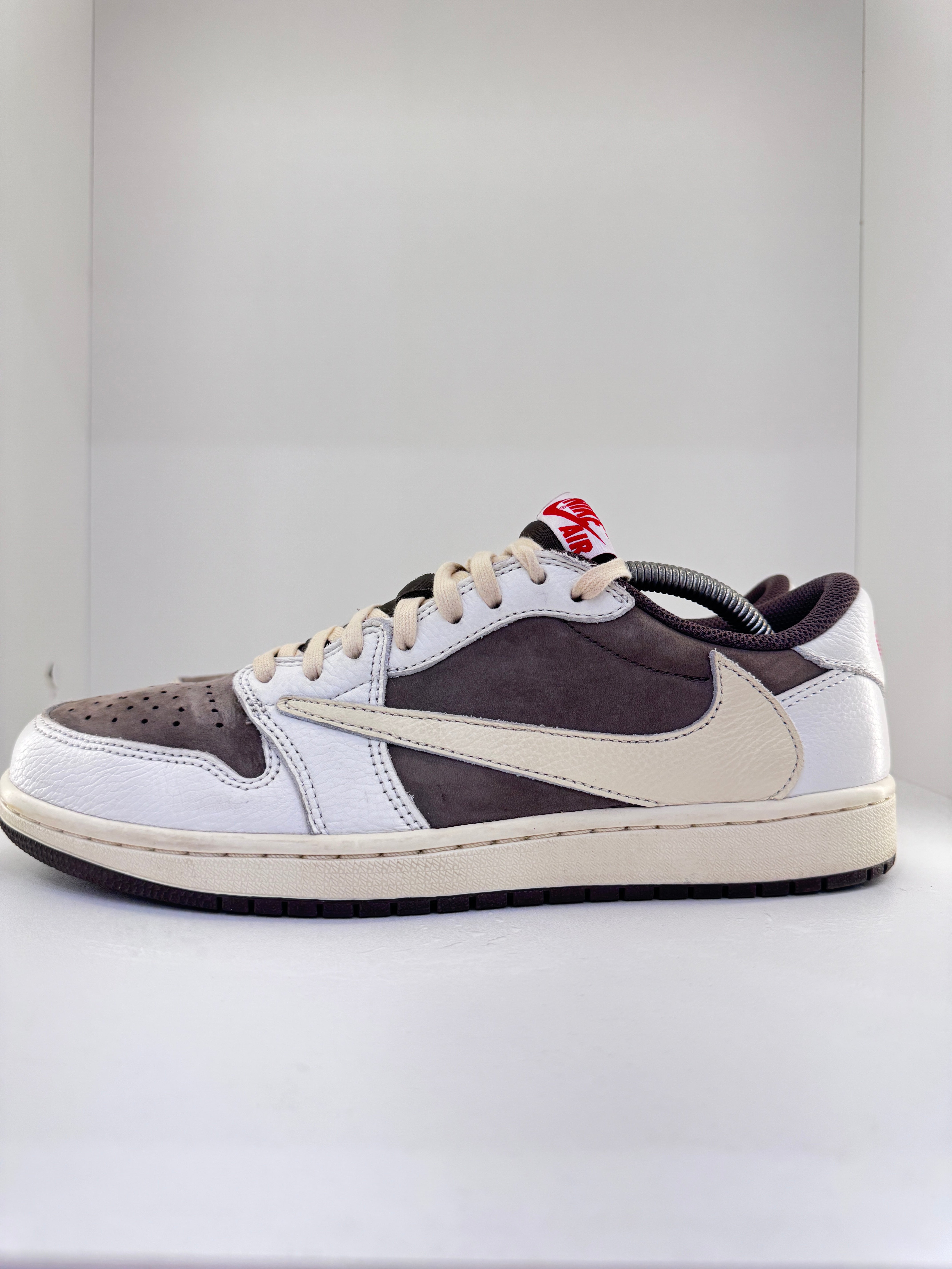 finish line mocha jordan 1