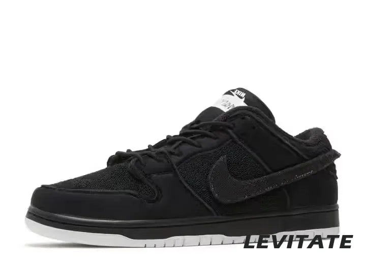 Nike SB Dunk Low 'Gnarhunters' Mens