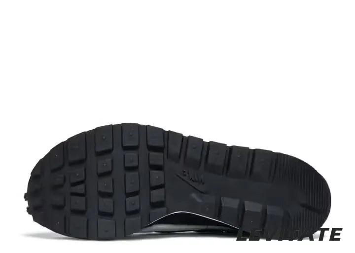 Nike Vaporwaffle Sacai 'Black/Summit White' Mens