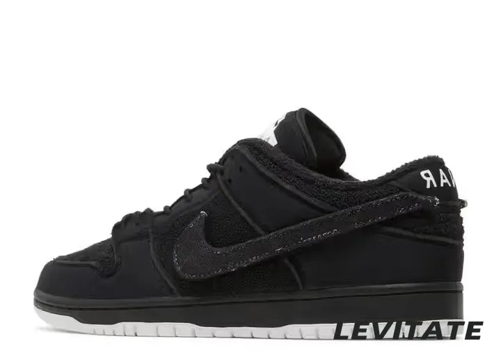 Nike SB Dunk Low 'Gnarhunters' Mens