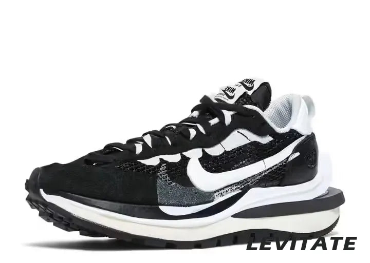 Nike Vaporwaffle Sacai 'Black/Summit White' Mens