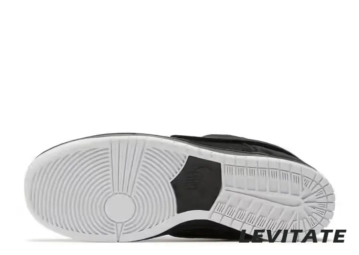 Nike SB Dunk Low 'Gnarhunters' Mens