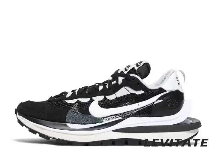 Nike Vaporwaffle Sacai 'Black/Summit White' Mens